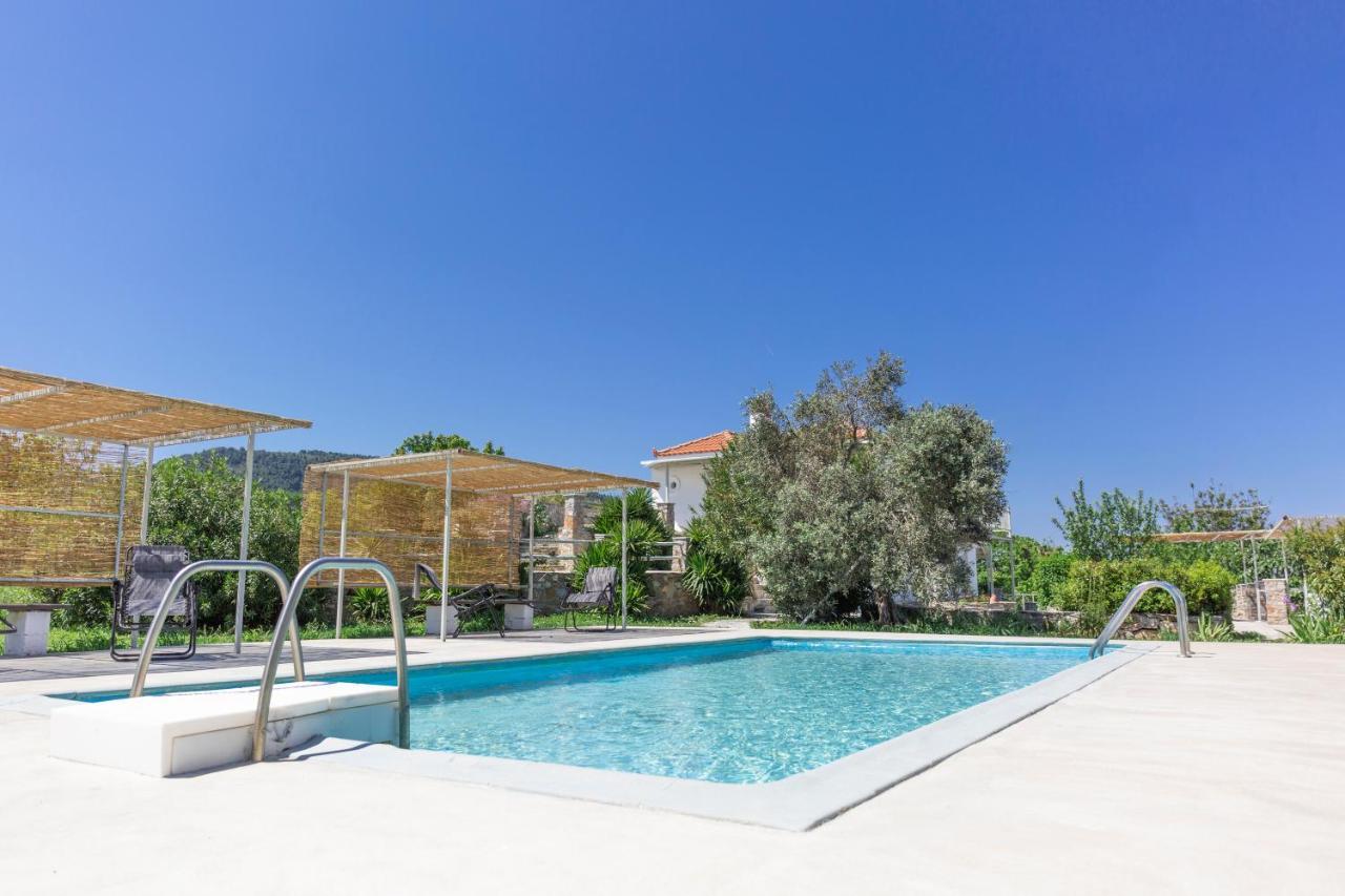 Vainas Belvedere Villa Skopelos Town Bagian luar foto